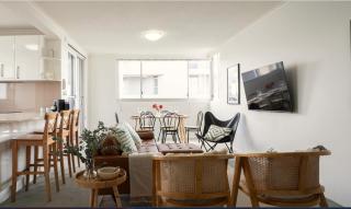 Beachfront Cronulla Getaway with Ocean Views & Spa - 5