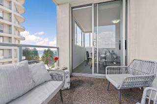 Beachfront Cronulla Getaway with Ocean Views & Spa - 4