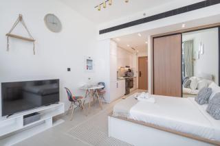 StayShort - A Superb and Amazing Studio in Binghatti Lavender with Balcony - 3
