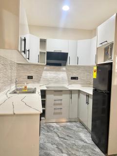 Cozy 2 bed Room - in East legon - Accra - 7