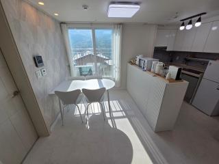 JW's Bukhansan Healing Stay II - 8