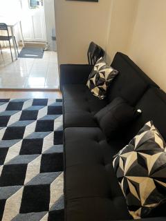 Cozy Two Bedroom Flat 1 Minute from Forest Hill Train Station - 5