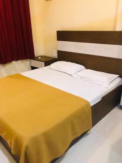 Crown Palace Tourist Home - Ernakulam - 3