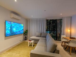 1BR Urban Oasis-Stunning Views - Melbourne - 0