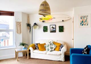 Modern, spacious surf retreat in a prime location - Newquay - 0