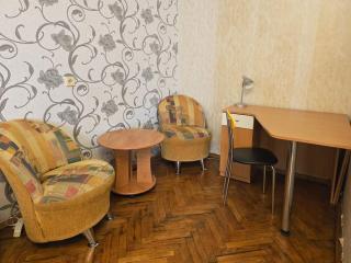 Home Hotel Apartments on Lva Tolstogo - Kyiv - 4