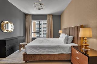 BELLAVSITA - 2 Bedroom Apartment Fountain View - Dubai - 3
