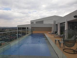 Menlyn Maine Trilogy 512 - 5