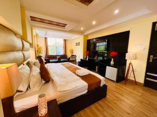 Reo Classic, near Haridwar railway station & bus stand - Haridwar - 0