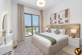 Vogue Madinat Jumeirah Living with Pool View and Balcony - brand new - 7