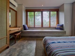 Barani Villa 3BR Near Tanah Lot with Rice Field and Pool - Tanah Lot - 3
