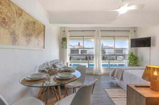 Solaz Malaga FREE PARKING by Costa del Sol Time - 1