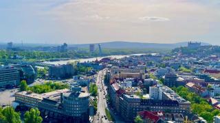 AH Skypark 1 Castle View Free Parking - Bratislava - 4