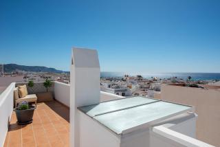 Centro de Nerja playa y balcon de europa 4 minutos - 6