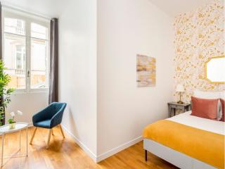 Cozy Apartment - Champs Elysees - Monceau - Paris - 3