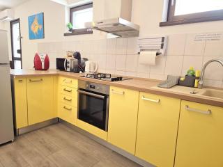 KidsFriendly Cozy Apartment - 8