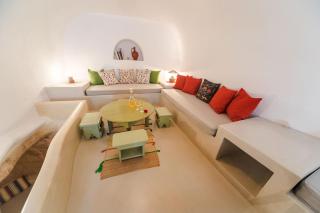 Gemini , Villa Mirsini in Finikia, Oia, Santorini - Foinikiá - 1