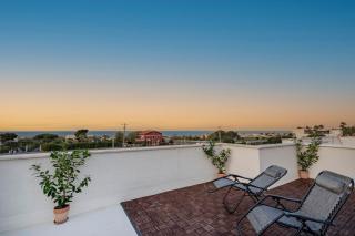 Pausa Mare Outside - 1