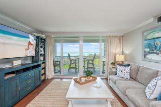 1033 - Shoreline Towers Beachfront Condo Free Beach Setup - Destin - 8