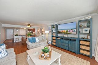 1033 - Shoreline Towers Beachfront Condo Free Beach Setup - Destin - 5