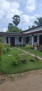 Hotel Angel Inn Beach - Trincomalee - 9