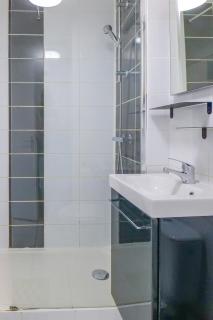 Studio cœur de ville rénové - 2-4 personnes - 3