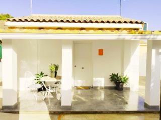 Casa Robles, casa con piscina y barbacoa - 0