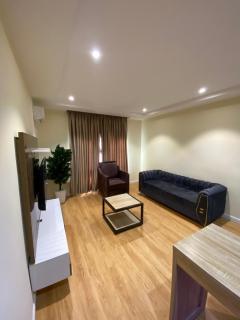 Supreme Apartment & Residence - - 9