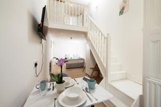 Charmstay Swiss Cottage - Londra - 3