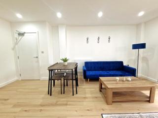 FlexiLux Stays - Luxury Brand New Apt L1B134 - 3