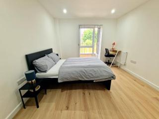 FlexiLux Stays - Luxury Brand New Apt L1B134 - Goodmayes - 7