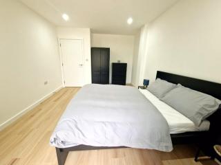 FlexiLux Stays - Luxury Brand New Apt L1B134 - Goodmayes - 8