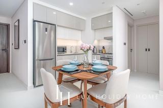 LUX The Marina Vista Beachfront Suite 5 - 1