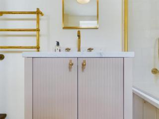 Stunning Heritage Cottage- The Heart of Old Leigh - 3