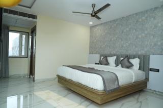 Hotel Phoenix Grand - 4