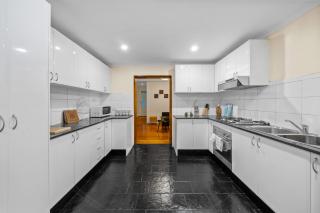 Facilitated 4 BR House & ICC&Darling Harbour-8 mins walk - Sydney - 1