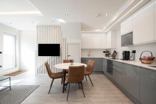 Luxury 3 Bedroom Flat 5 min to tube station - London - 2
