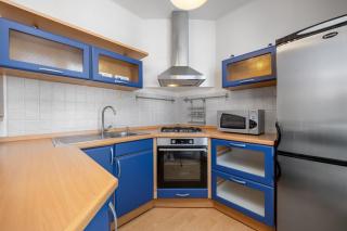 Quiet and Cozy Apartment in Old Town - Free Parking - 7