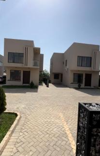 Yard Villa Haatso - Accra - 0