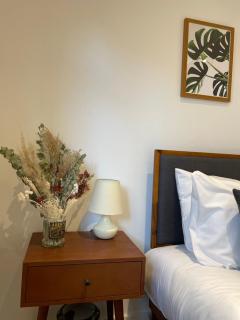 2 bed flat West Kensington/Fulham - London - 1