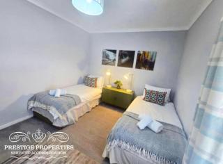 Harcourt by Prestige Properties SA - Workington - 7