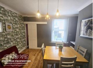 Harcourt by Prestige Properties SA - Workington - 3