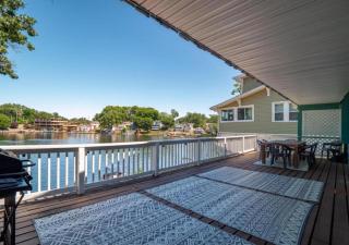 Lake Front Outdoor Living Sleeps 8 - 4