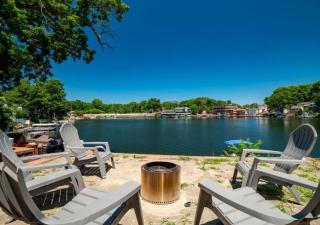 Lake Front Outdoor Living Sleeps 8 - Akron - 3