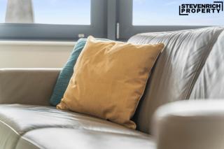 Amazing City View High End 2-Bedroom Flat Extended Stays - Reading - 1