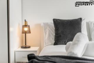 Long Stays for Work, City View in RG1, 2 Bedroom Apartment, Sleeps 3 - 5