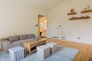 Full Modern Minimalist House With Charming Garden - San José - 2