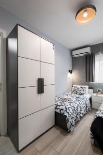 Modern Ensuite Rooms in Shared Apartment Near Balluta Bay Sliema Gzira - 2