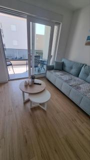 1 bedroom apartment in Makarska with free parking and secured parking on beach - 8