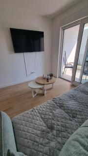 1 bedroom apartment in Makarska with free parking and secured parking on beach - Makarska - 7